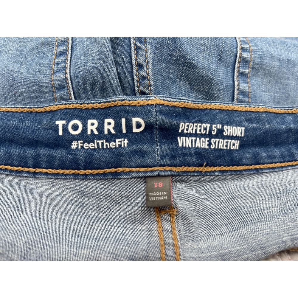 Torrid 5 Inch Short Vintage Stretch Mid-Rise Denim Jean Shorts Size 18 - Picture 6 of 6